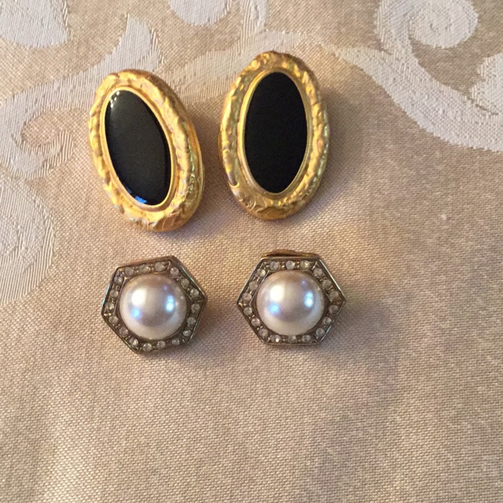 2 pairs of costume earrings for pierced ears.